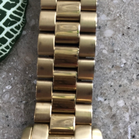 MICHAEL KORS Gold Watch - Picture 3 of 4
